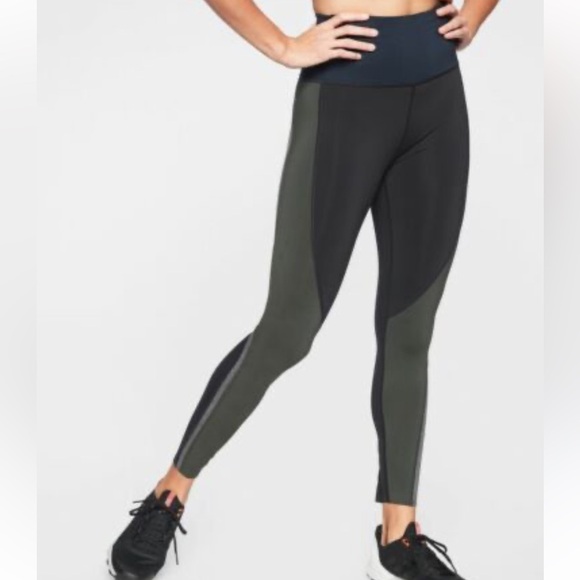 Athleta Pants - Athleta spar color block leggings size medium